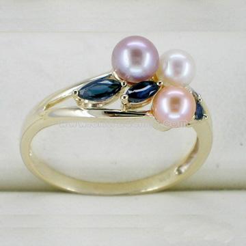 (Fine Jewelry)10k Gold Ring with Pearl