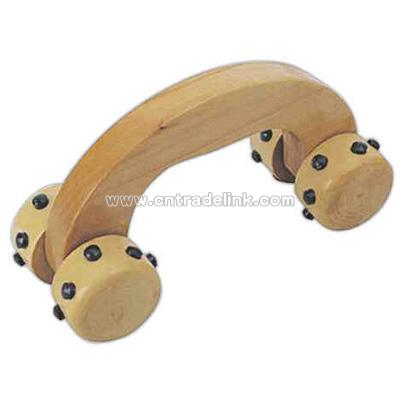 Arch shape wooden massager with magnetic spokes