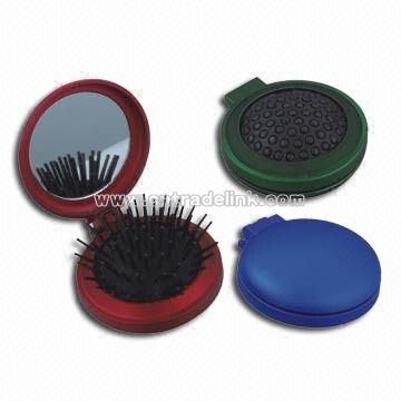 Compact Mirror with Foldable Comb