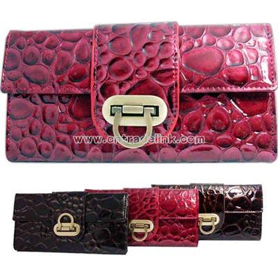 Crocodile pattern faux leather clutch wallet with flap buckle