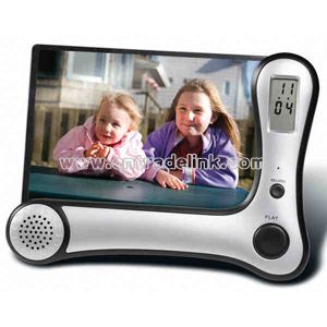 Digital Photo Frame with Voice