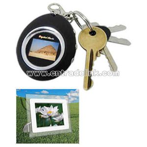 Digital photo frame with keychain