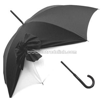 Drape Umbrella in Black and Cream