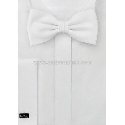 Formal bow tie in bright white color