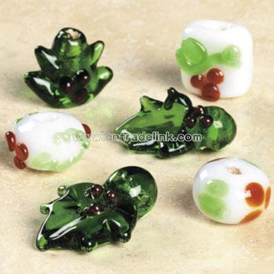Holly Leaves With Berries Lampwork Glass Bead Mix