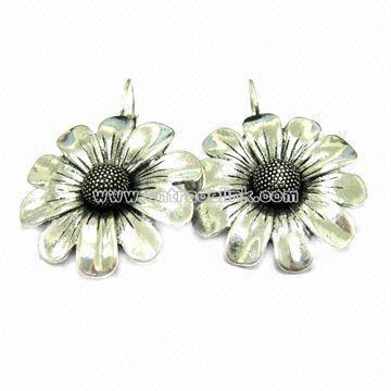 Silver-plated Earrings in Flower Design