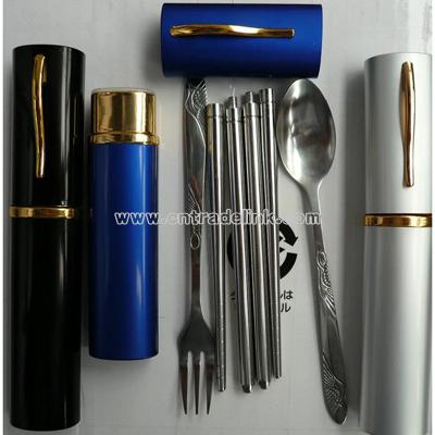 Smiley portable three-piece stainless steel cutlery