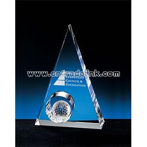 Trente - Triangular Golf Award