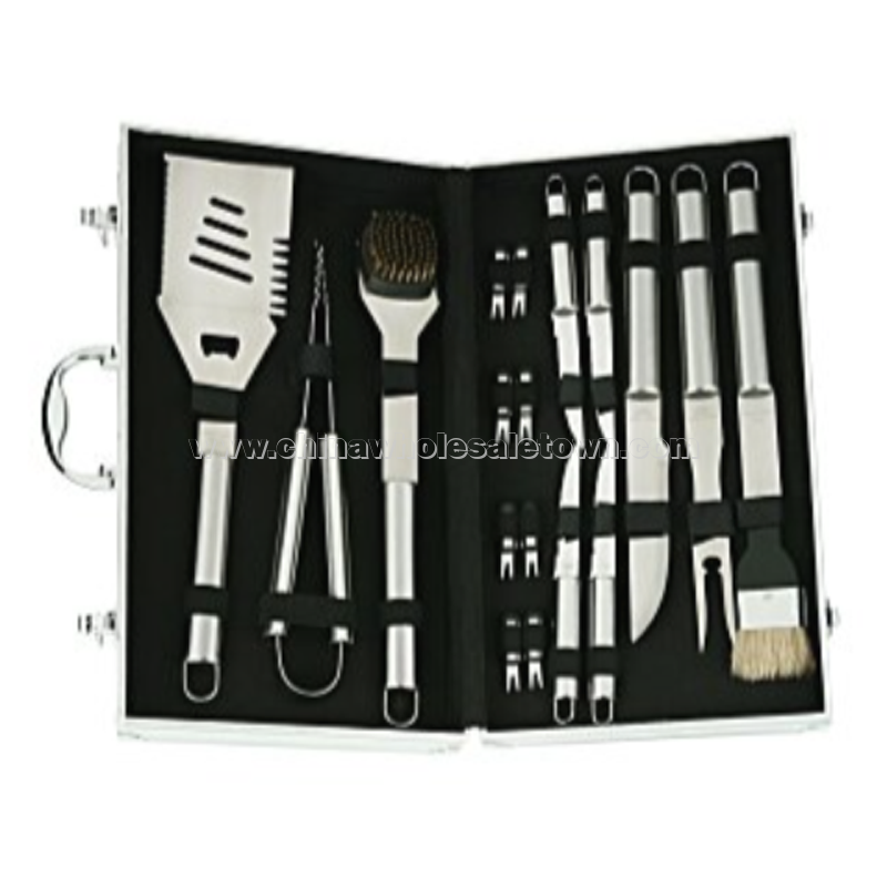 18-Piece BBQ Set in Case