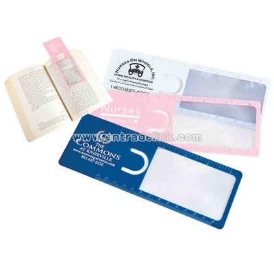 Bookmark magnifier with 5