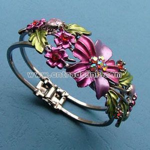 Bracelets Made of Alloy