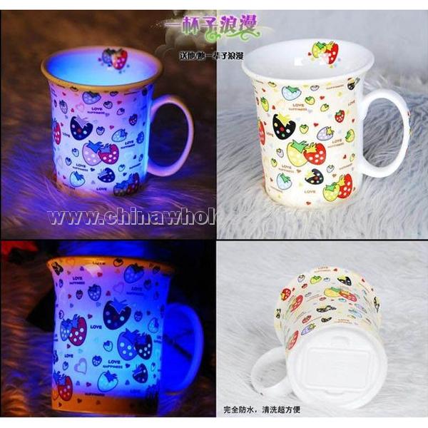 Colorful LED waterproof ceramic cup - Strawberry couples Cup