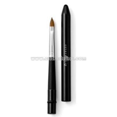 Covered Lip Brush