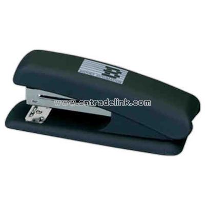 Desk stapler