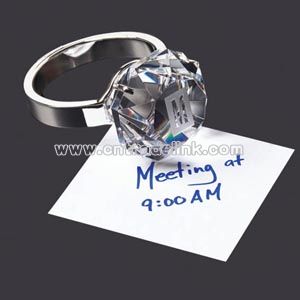 Diamond ring shape crystal paperweight