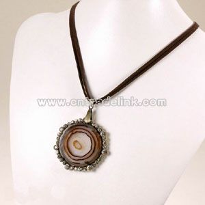 Elegant Necklace Decoration