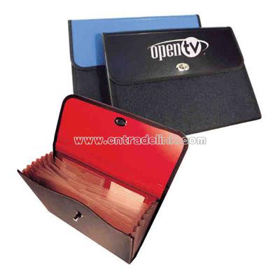Expanding file with 6 clear dividers and 7 pockets