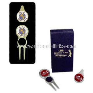 Golf gift set feature two