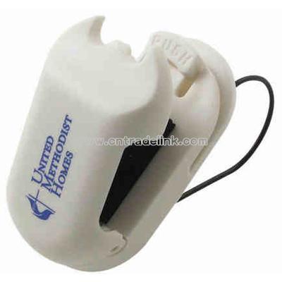 Holds eyeglasses or sunglasses secure while traveling