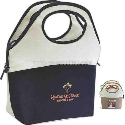 Insulated six can cooler bag with zippered closure