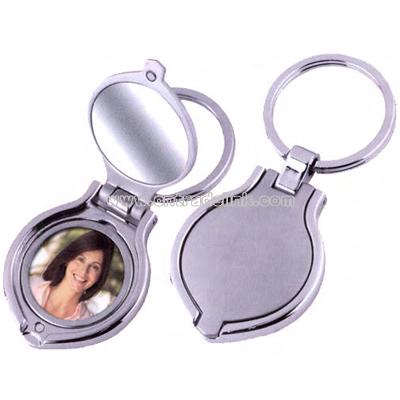 Key chain with round photo frame and mirror