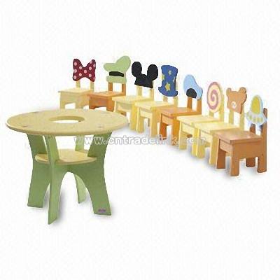 Kids Desk and Chairs