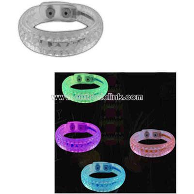 LED flashing bracelet