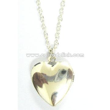 Locket Necklace with Photo Frame Inside