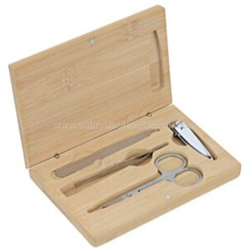 Manicure Set in Bamboo Case