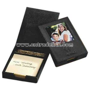 Memo pad holder