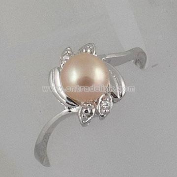 Pearl Ring Jewelry Made of Bread Pearls and Zircon Beads