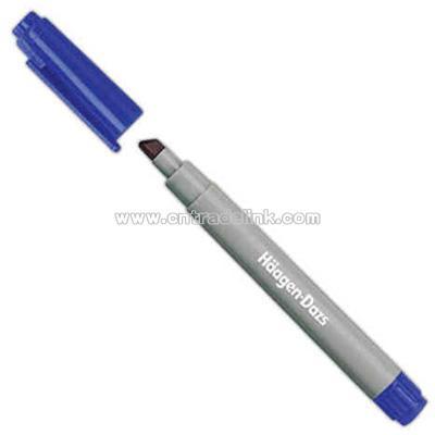 Permanent ink marker with medium point