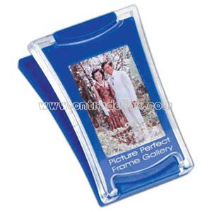 Photo magnetic clip