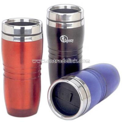 Plastic tumbler with stainless steel interior liner
