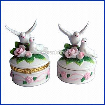 Porcelain Jewlery Box Ideal for Wedding and Valentine Gift