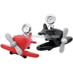 Propeller plane clock