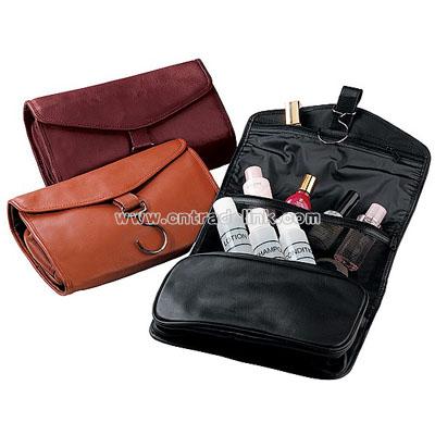Royce Leather Hanging Toiletry Bag