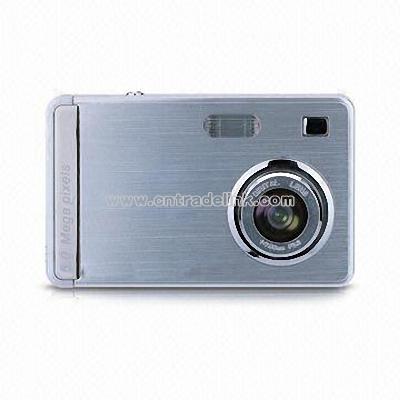 Slim Digital Camera with 5-megapixel Resolution and 2.0-inch TFT Display
