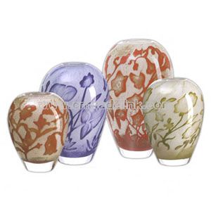Small red flower design vase