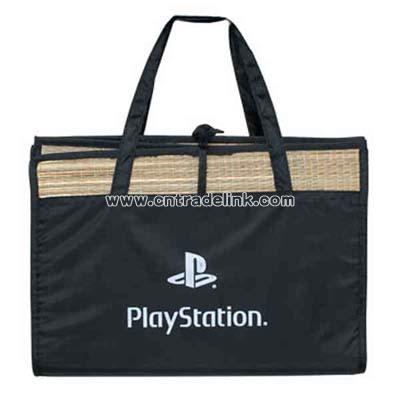 Three fold natural straw beach mat