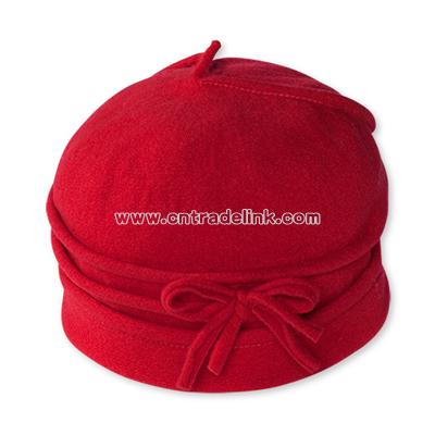 Topstitch-and-bow cap
