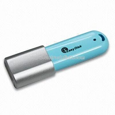 USB Flash Drive with Push-and-Pull Design