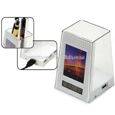 USB Hub with clock and frame