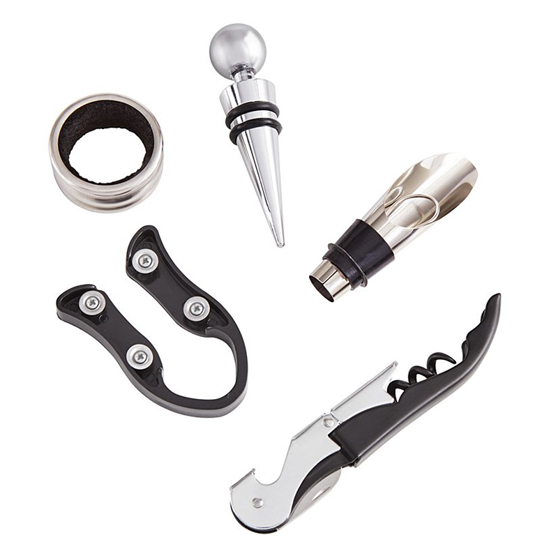 Wine Enthusiast's Personalized Gift Set