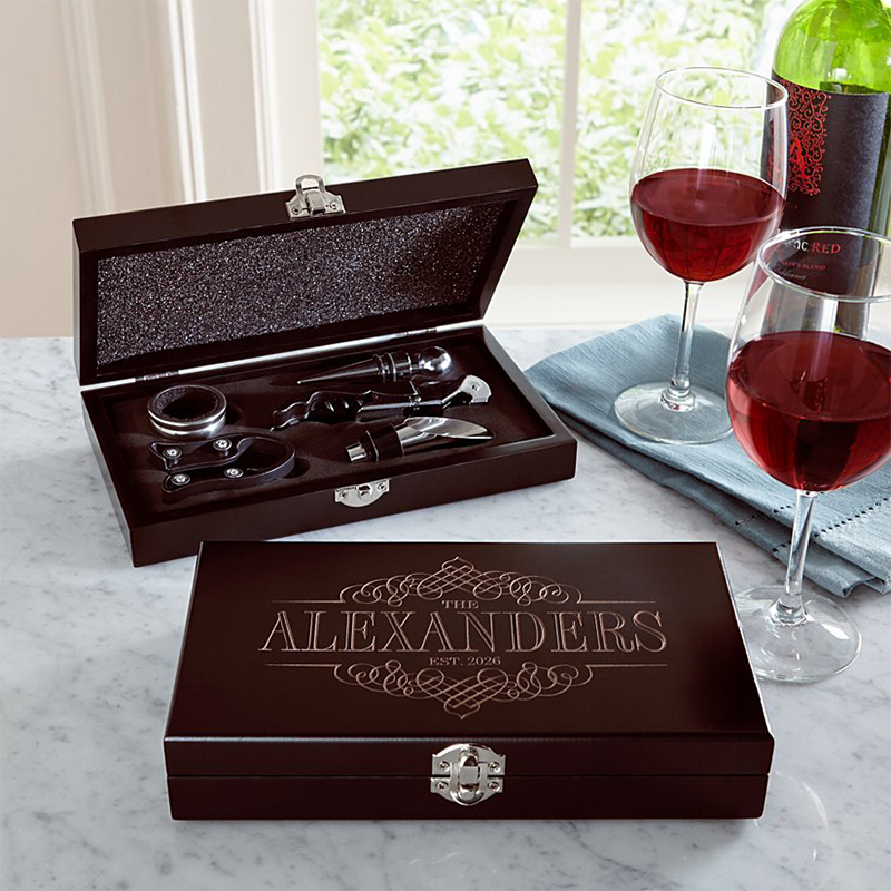 Wine Enthusiast's Personalized Gift Set