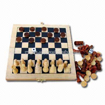 Wooden Chess Set with Size of 19 x 9.9 x 3.5cm